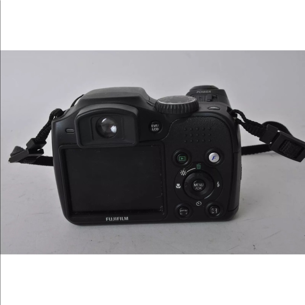 Canon Camera - image 3